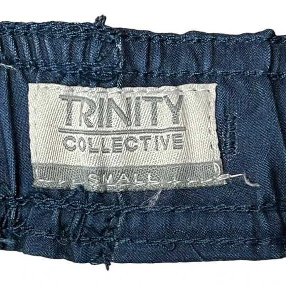 TRINITY COLLECTIVE‎ STARS AND STRIPES PATRIOTIC SWIM TRUNKS MEN SIZE SMALL NWT - Picture 8 of 13